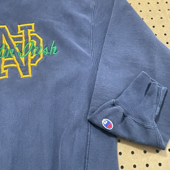 VTG Champion Sweater Mens Large Navy Reverse Weave Notre Dame Fighting Irish USA - Picture 4 of 11